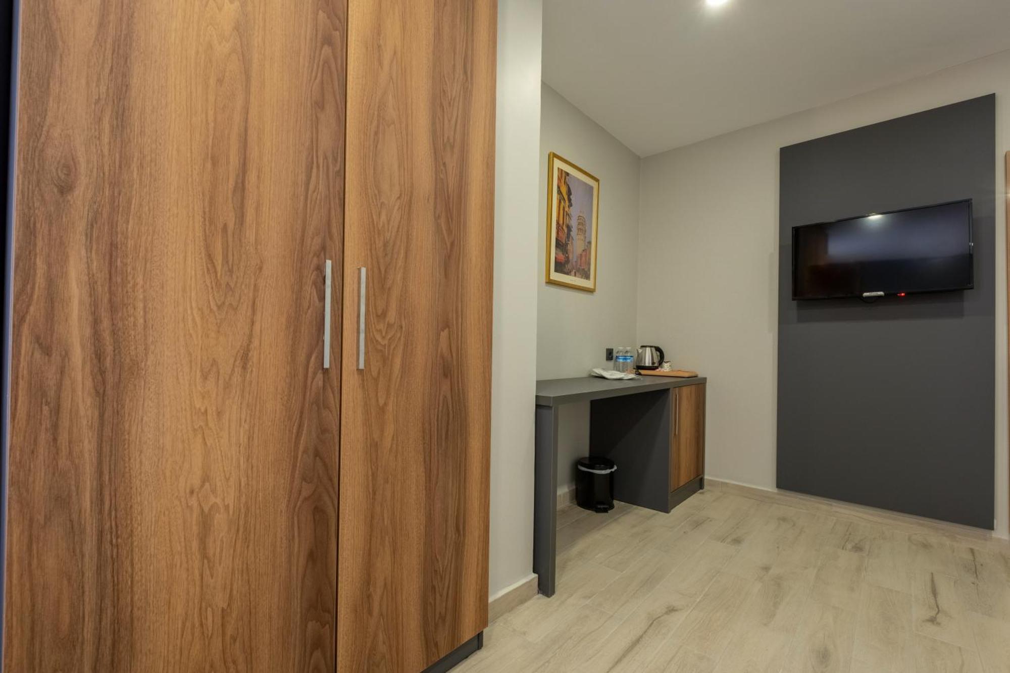 Fly Point Airport Hotel Arnavutkoy Dış mekan fotoğraf