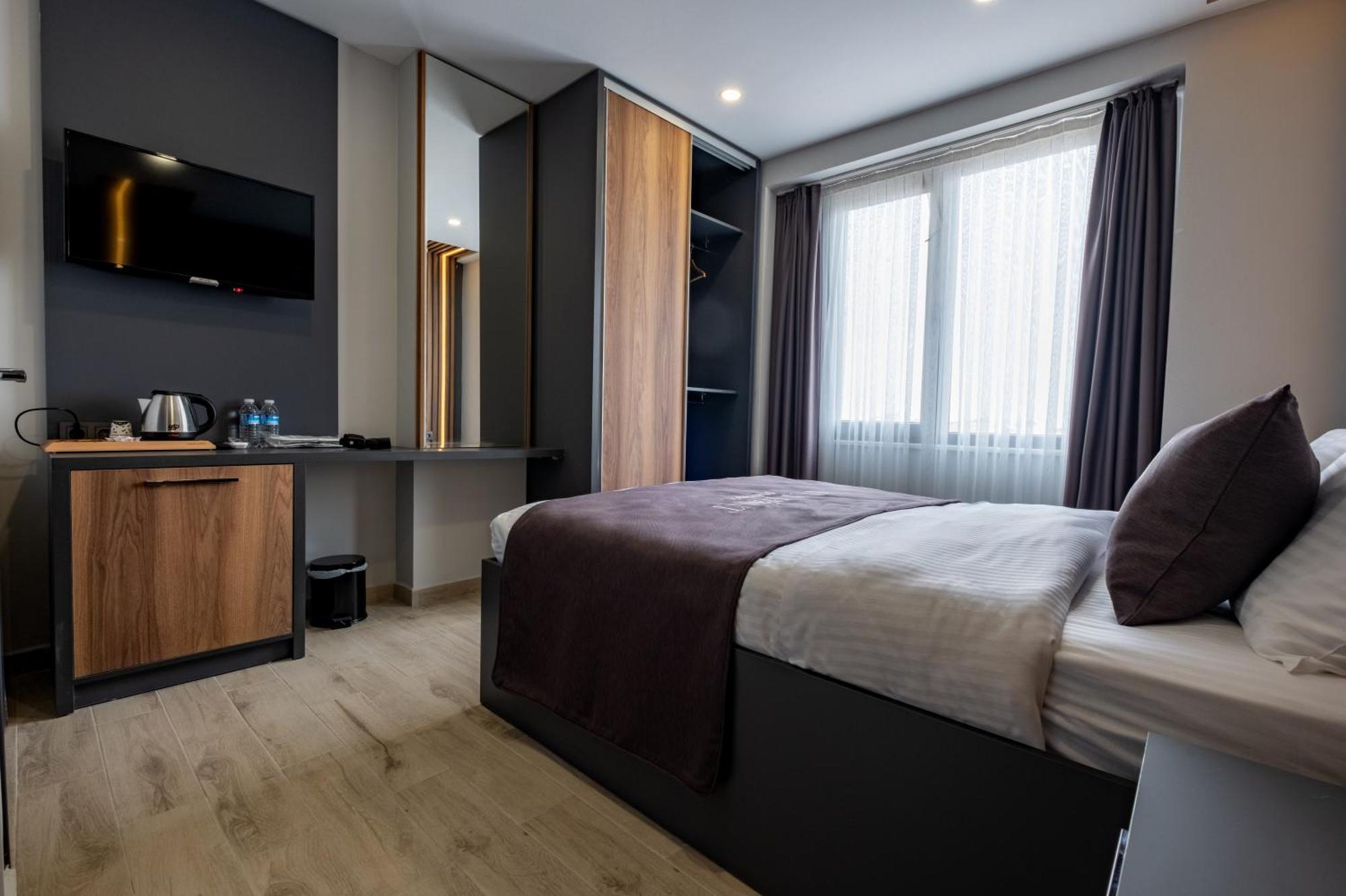 Fly Point Airport Hotel Arnavutkoy Dış mekan fotoğraf